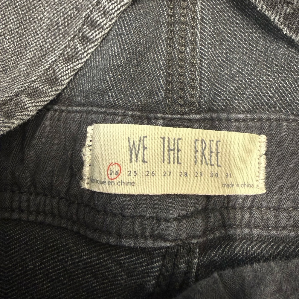 We The Free Free People Black Wash Denim Overalls Boho Women’s Size 24 - Picture 6 of 9